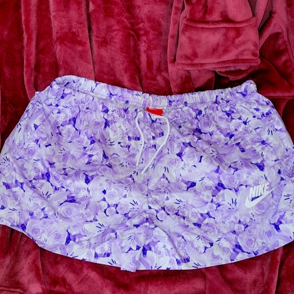 Nike Pants - Nike women's shorts nwot